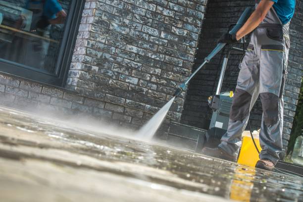 Best Sign and Awning Cleaning  in Uniontown, OH