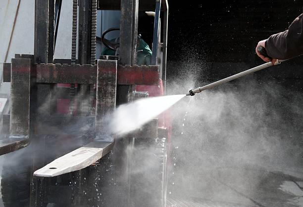 Best Playground Equipment Cleaning  in Uniontown, OH